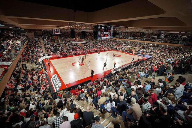 Košarkaška dvorana Monaka nalazi se ispod fudbalskog stadiona
