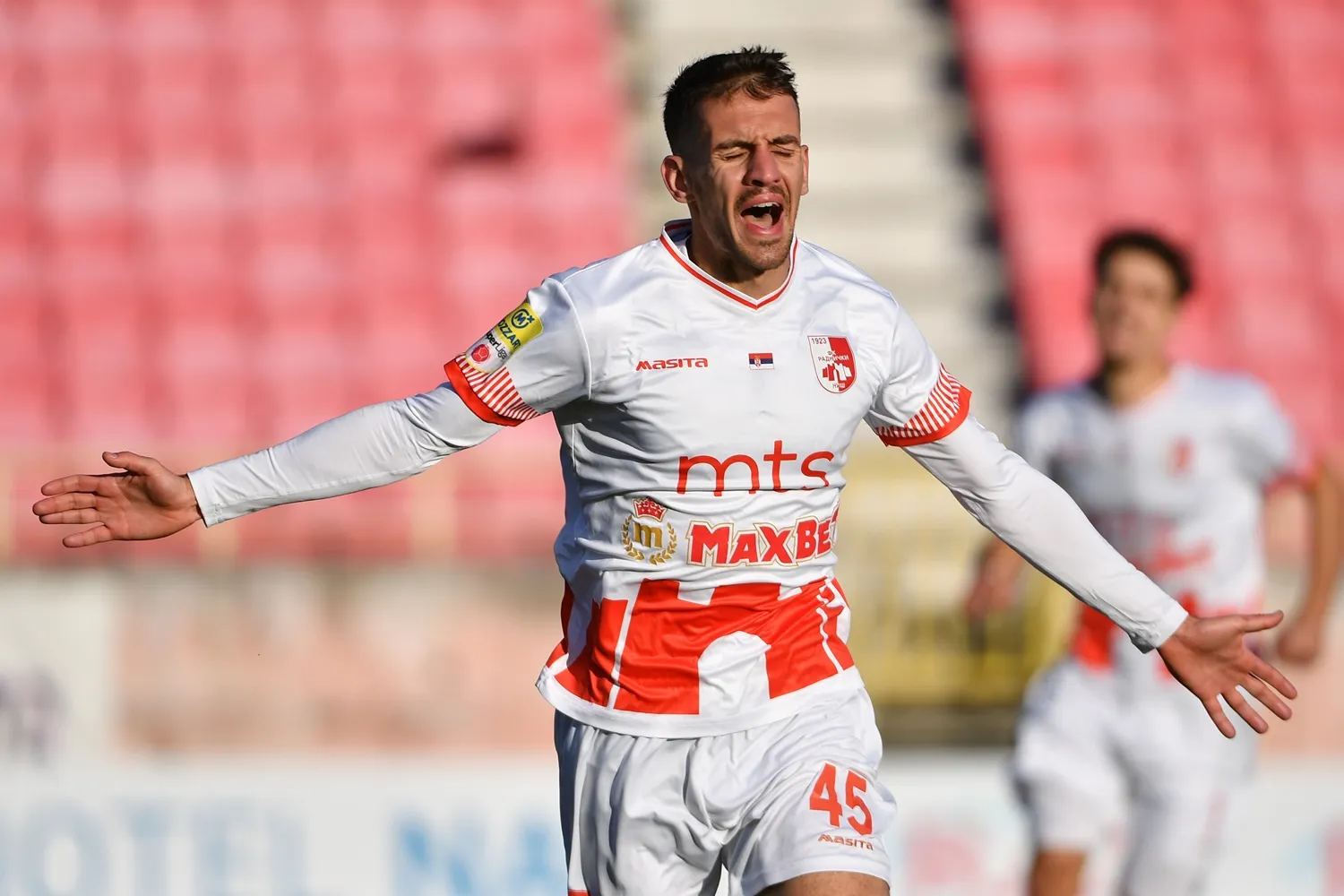 JOVAN NIŠIĆ U DRESU NIŠKOG RADNIČKOG (©MN PRESS)