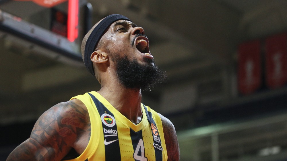 Braun uz zvuk sirene ukrao Zvezdi Božić!