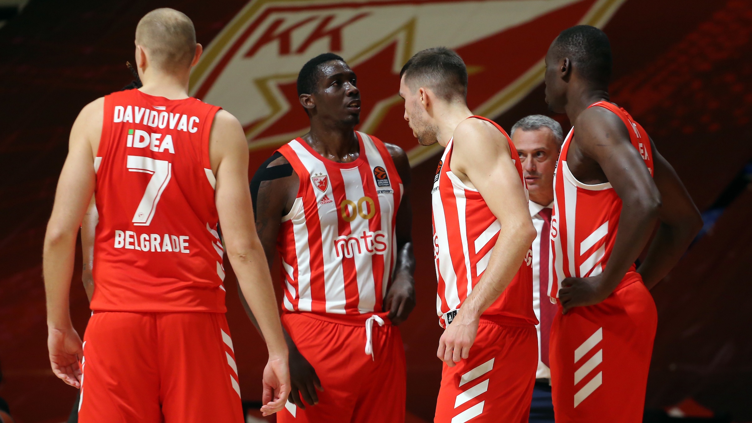 POLUVRIJEME: Valensija - Crvena zvezda 49:42