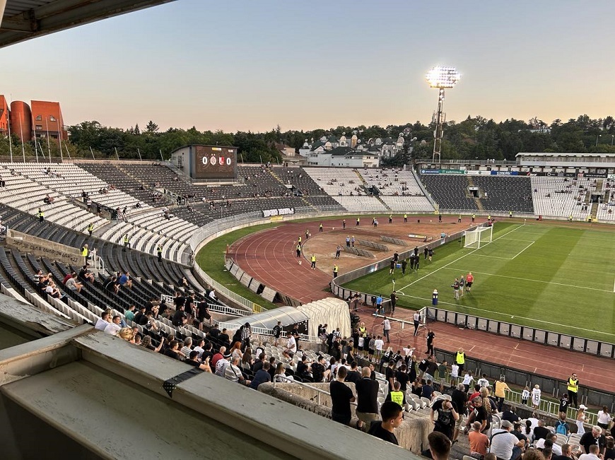 Radnički Niš - Partizan: UPRAVA NAPOLJE! 