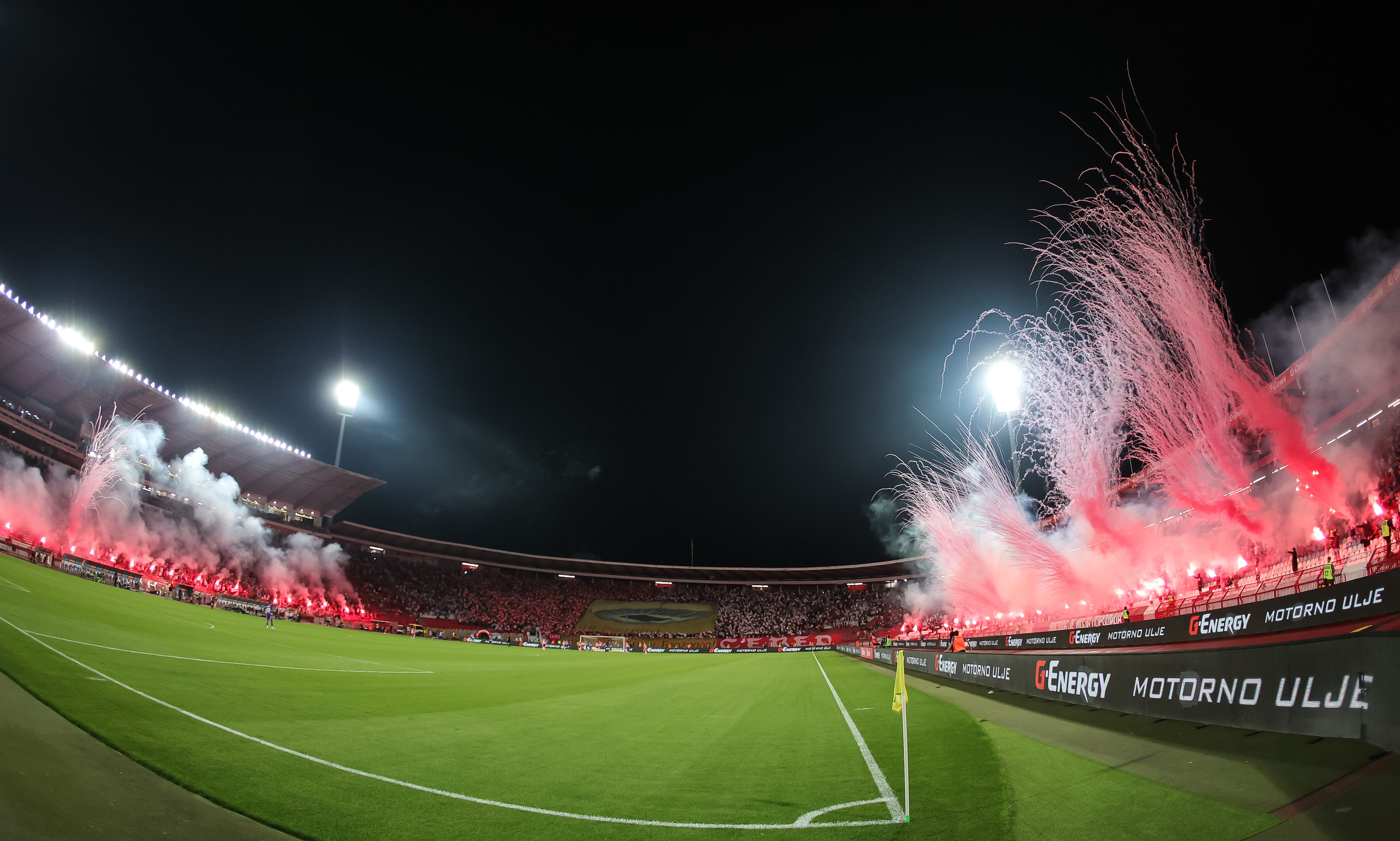 FK Crvena Zvezda Belgrad 2-1 FK Novi Pazar :: Videos 